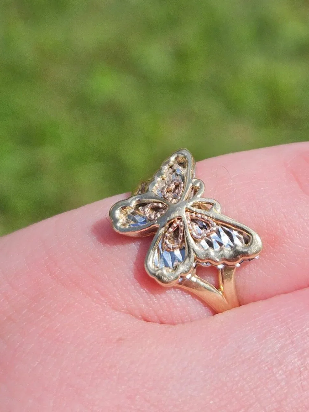 10K Tri Color 3 Tone Gold Butterfly Filigree Cocktail Ring 20x11mm Size 6.25